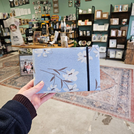 Blue And White Flowers 6x4 Photo Album - Holds 1006x4 Photo AlbumsBoho Photo