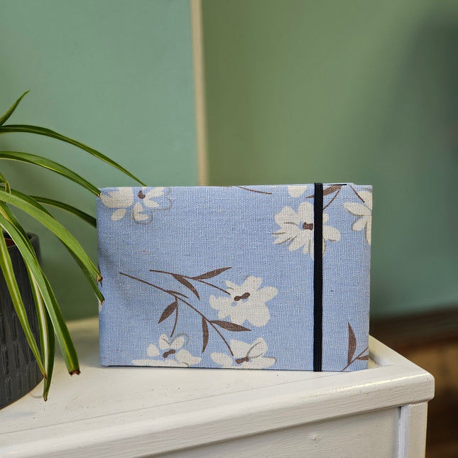 Blue And White Flowers 6x4 Photo Album - Holds 1006x4 Photo AlbumsBoho Photo