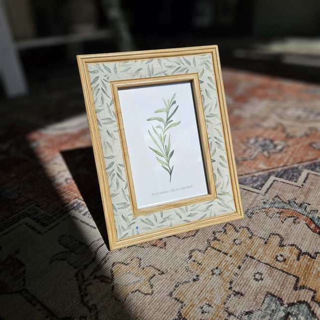 The Olive Leaf Photo Frame - Nature - inspired design for your memories, fits 6x4 inches.6x4 FrameBoho Photo