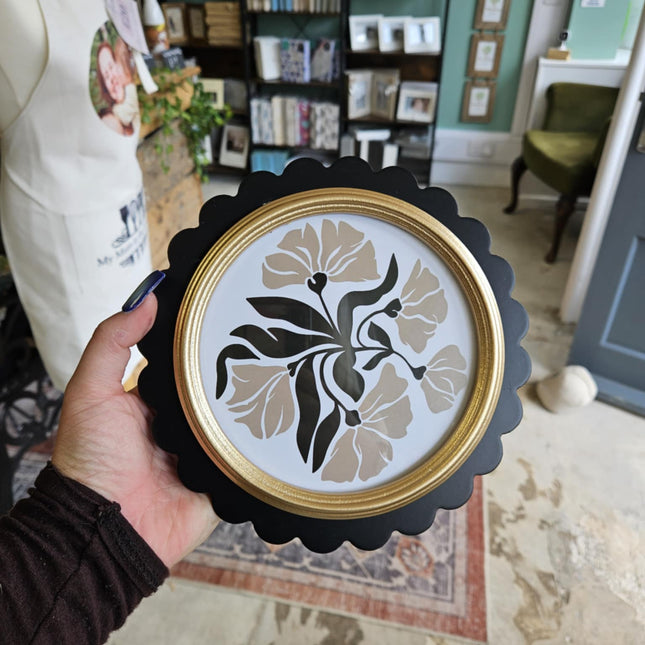 Wavy Edge Circle FrameBoho Photo