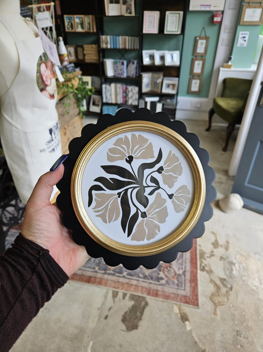 Wavy Edge Circle FrameBoho Photo